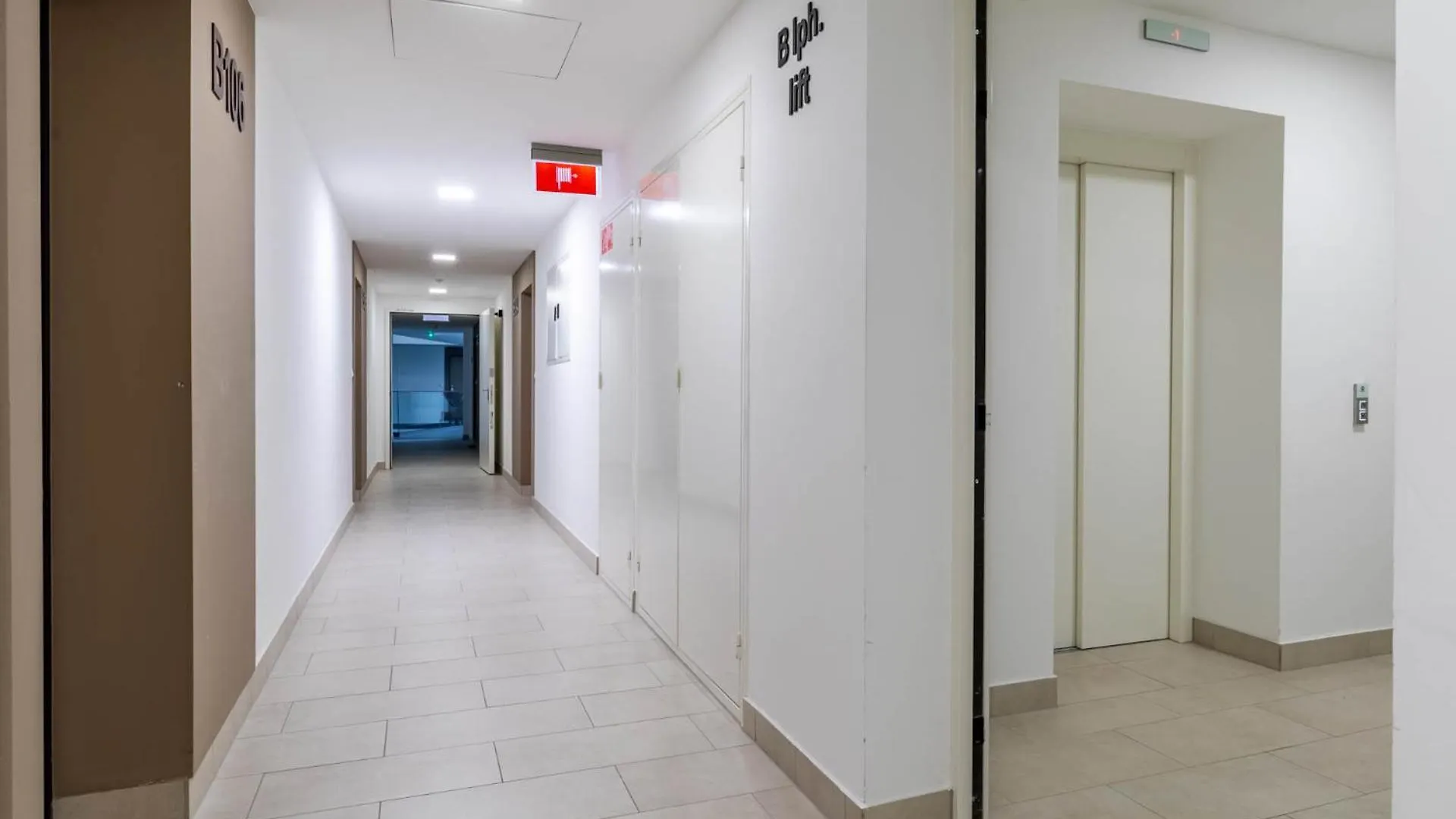 Blue River Apartment With Sauna&Gym And Parking 부다페스트