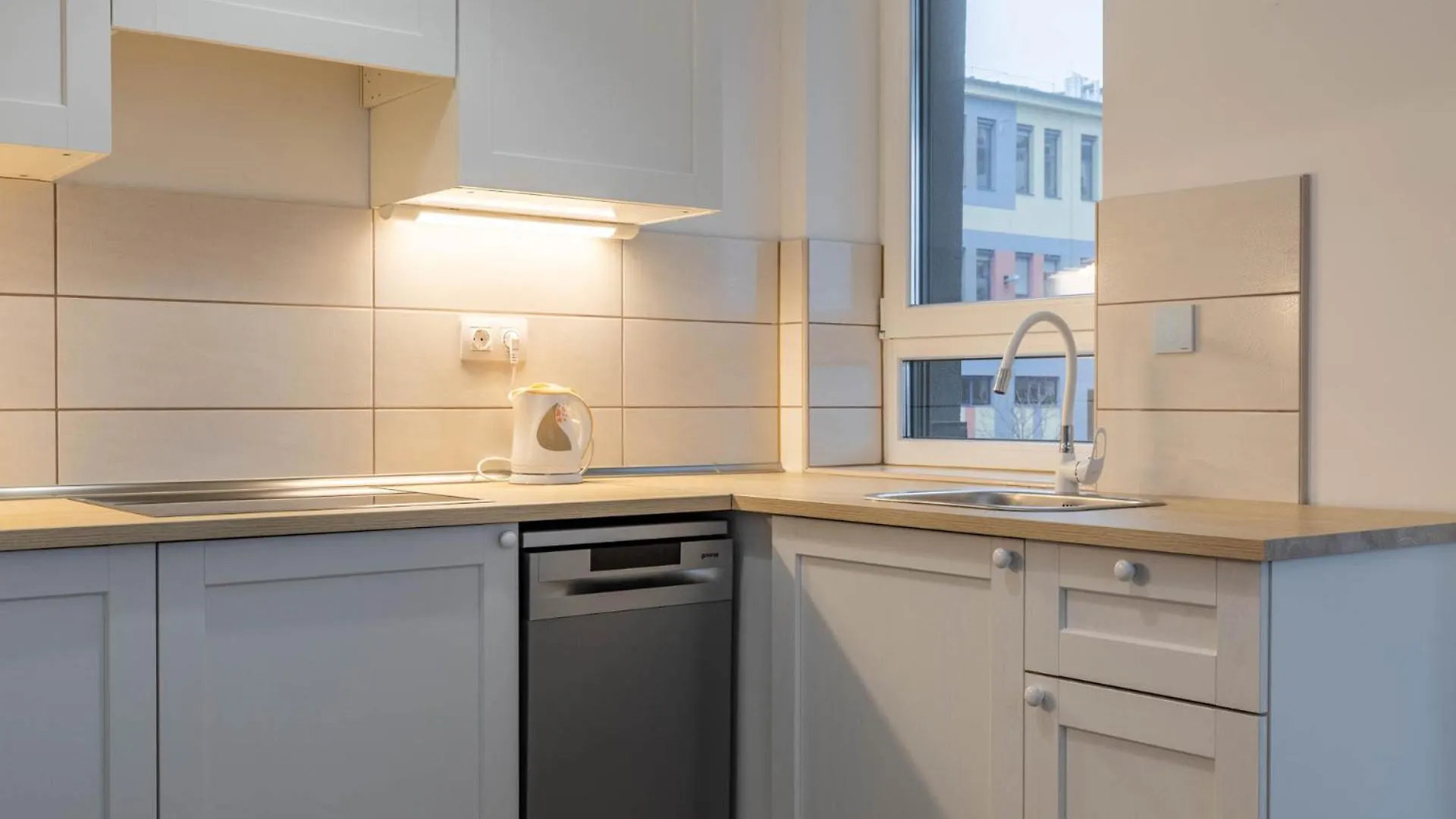 Blue River Apartment With Sauna&Gym And Parking 부다페스트