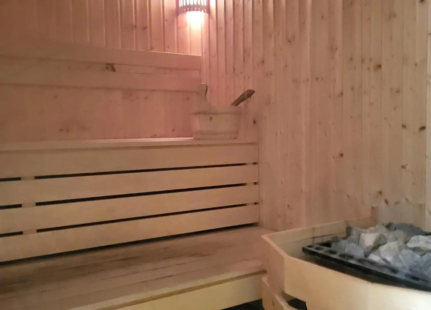 Blue River Apartment With Sauna&Gym And Parking 부다페스트 헝가리